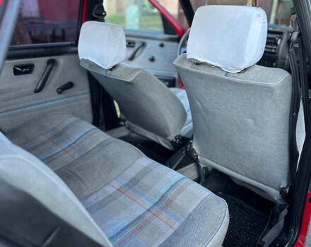 Красный Фольксваген Гольф, объемом двигателя 1.6 л и пробегом 352 тыс. км за 1999 $, фото 16 на Automoto.ua