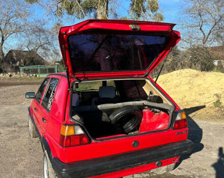 Красный Фольксваген Гольф, объемом двигателя 1.6 л и пробегом 352 тыс. км за 1999 $, фото 10 на Automoto.ua