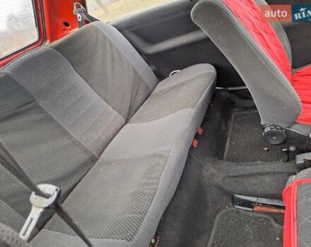 Червоний Фольксваген Гольф, об'ємом двигуна 1.6 л та пробігом 111 тис. км за 1100 $, фото 19 на Automoto.ua