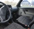 Красный Фольксваген Гольф, объемом двигателя 1.6 л и пробегом 220 тыс. км за 350 $, фото 3 на Automoto.ua