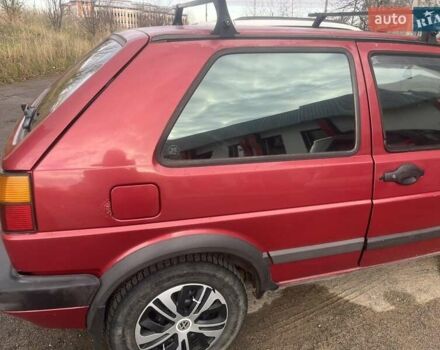 Красный Фольксваген Гольф, объемом двигателя 1.6 л и пробегом 340 тыс. км за 1500 $, фото 2 на Automoto.ua