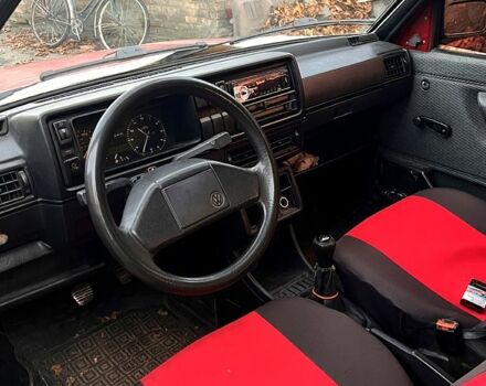 Фольксваген Гольф 1989 в Мироновке на Automoto.ua Красный Фольксваген Гольф, объемом двигателя 1.6 л и пробегом 0 тыс. км за 1000 $, фото 4 на Automoto.ua