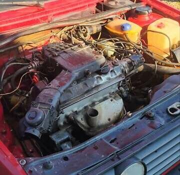 Красный Фольксваген Гольф, объемом двигателя 1.27 л и пробегом 277 тыс. км за 1400 $, фото 13 на Automoto.ua