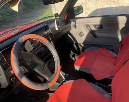 Червоний Фольксваген Гольф, об'ємом двигуна 1.59 л та пробігом 20 тис. км за 1500 $, фото 4 на Automoto.ua
