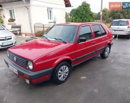 Красный Фольксваген Гольф, объемом двигателя 1.27 л и пробегом 438 тыс. км за 1700 $, фото 1 на Automoto.ua