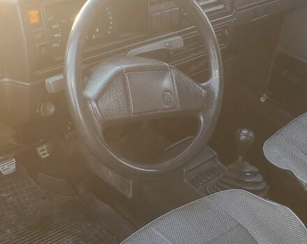 Красный Фольксваген Гольф, объемом двигателя 1.3 л и пробегом 270 тыс. км за 1450 $, фото 7 на Automoto.ua