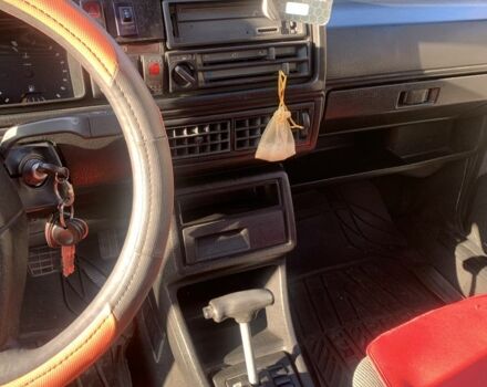 Червоний Фольксваген Гольф, об'ємом двигуна 1.6 л та пробігом 3 тис. км за 1187 $, фото 4 на Automoto.ua