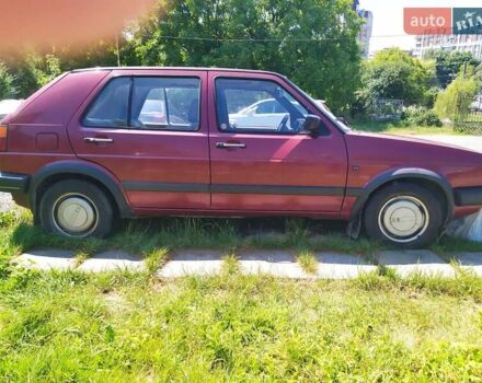 Красный Фольксваген Гольф, объемом двигателя 1.6 л и пробегом 297 тыс. км за 2000 $, фото 4 на Automoto.ua