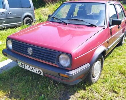 Красный Фольксваген Гольф, объемом двигателя 1.6 л и пробегом 297 тыс. км за 2000 $, фото 1 на Automoto.ua