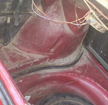 Красный Фольксваген Гольф, объемом двигателя 1.27 л и пробегом 277 тыс. км за 1400 $, фото 5 на Automoto.ua