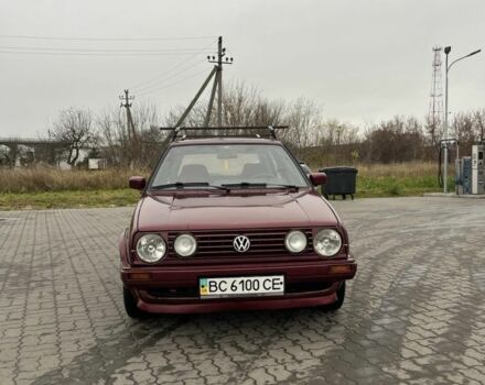 Красный Фольксваген Гольф, объемом двигателя 1.6 л и пробегом 290 тыс. км за 1200 $, фото 1 на Automoto.ua
