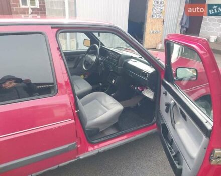 Красный Фольксваген Гольф, объемом двигателя 1.27 л и пробегом 438 тыс. км за 1700 $, фото 7 на Automoto.ua