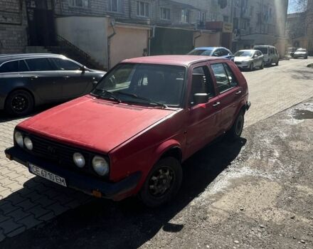 Красный Фольксваген Гольф, объемом двигателя 1.6 л и пробегом 400 тыс. км за 750 $, фото 3 на Automoto.ua