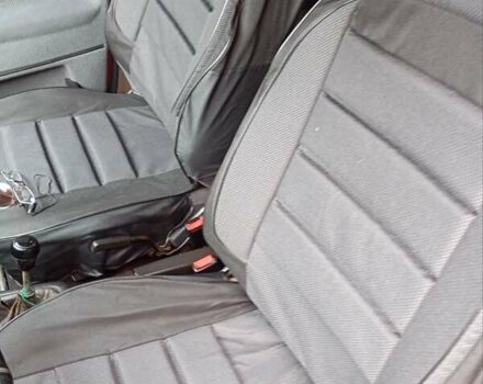 Червоний Фольксваген Гольф, об'ємом двигуна 1.59 л та пробігом 200 тис. км за 1800 $, фото 11 на Automoto.ua