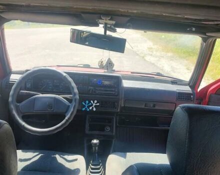 Червоний Фольксваген Гольф, об'ємом двигуна 1.59 л та пробігом 500 тис. км за 1900 $, фото 7 на Automoto.ua