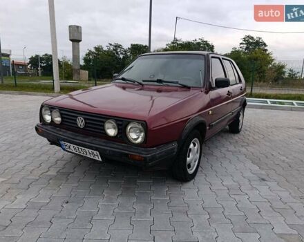 Красный Фольксваген Гольф, объемом двигателя 1.8 л и пробегом 333 тыс. км за 1599 $, фото 1 на Automoto.ua