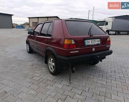 Красный Фольксваген Гольф, объемом двигателя 1.8 л и пробегом 333 тыс. км за 1599 $, фото 6 на Automoto.ua