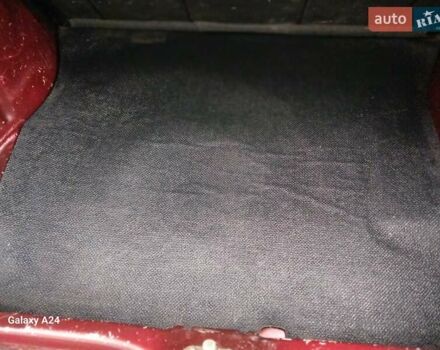 Червоний Фольксваген Гольф, об'ємом двигуна 1.3 л та пробігом 190 тис. км за 1650 $, фото 21 на Automoto.ua