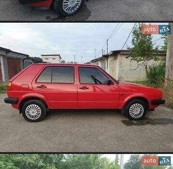 Красный Фольксваген Гольф, объемом двигателя 1.6 л и пробегом 319 тыс. км за 2500 $, фото 4 на Automoto.ua