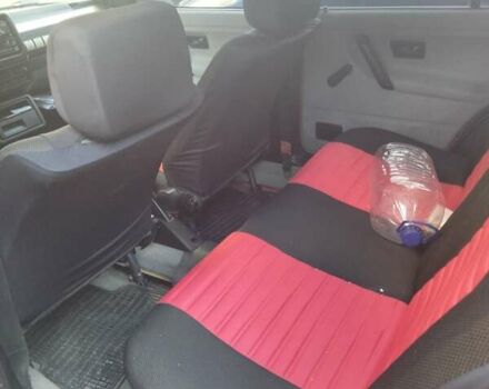 Красный Фольксваген Гольф, объемом двигателя 1.6 л и пробегом 319 тыс. км за 2500 $, фото 10 на Automoto.ua