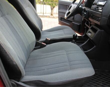 Червоний Фольксваген Гольф, об'ємом двигуна 1.3 л та пробігом 187 тис. км за 1650 $, фото 12 на Automoto.ua