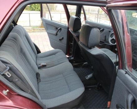 Червоний Фольксваген Гольф, об'ємом двигуна 1.3 л та пробігом 187 тис. км за 1650 $, фото 14 на Automoto.ua