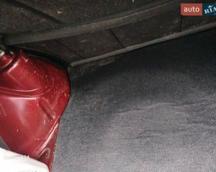 Червоний Фольксваген Гольф, об'ємом двигуна 1.3 л та пробігом 190 тис. км за 1650 $, фото 19 на Automoto.ua