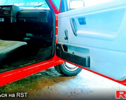 Червоний Фольксваген Гольф, об'ємом двигуна 1.6 л та пробігом 500 тис. км за 1000 $, фото 7 на Automoto.ua