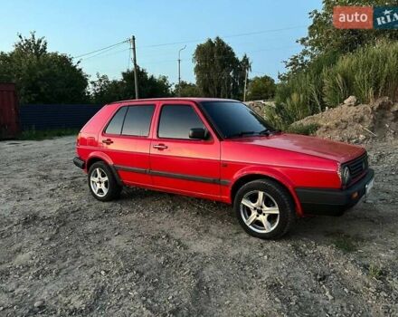 Красный Фольксваген Гольф, объемом двигателя 1.6 л и пробегом 248 тыс. км за 2150 $, фото 6 на Automoto.ua