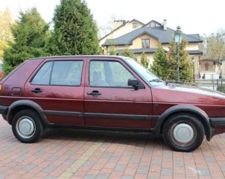 Червоний Фольксваген Гольф, об'ємом двигуна 1.3 л та пробігом 187 тис. км за 1650 $, фото 2 на Automoto.ua