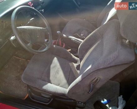 Красный Фольксваген Гольф, объемом двигателя 1.78 л и пробегом 192 тыс. км за 2000 $, фото 14 на Automoto.ua