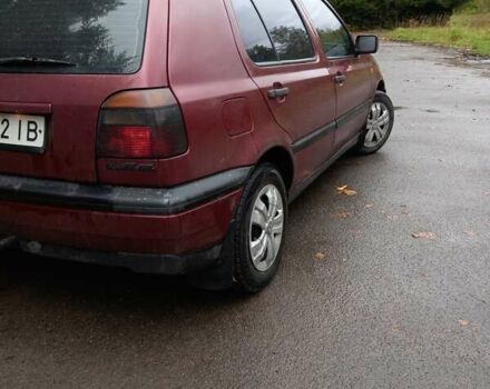 Красный Фольксваген Гольф, объемом двигателя 1.78 л и пробегом 400 тыс. км за 2000 $, фото 2 на Automoto.ua