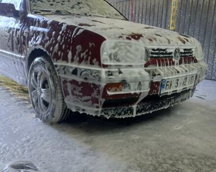 Красный Фольксваген Гольф, объемом двигателя 1.78 л и пробегом 400 тыс. км за 2000 $, фото 5 на Automoto.ua