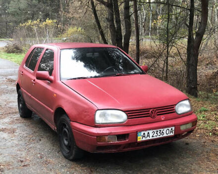 Червоний Фольксваген Гольф, об'ємом двигуна 1.78 л та пробігом 294 тис. км за 1550 $, фото 3 на Automoto.ua