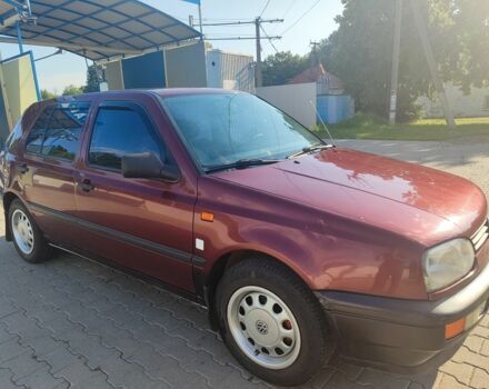 Красный Фольксваген Гольф, объемом двигателя 1.8 л и пробегом 325 тыс. км за 2200 $, фото 7 на Automoto.ua