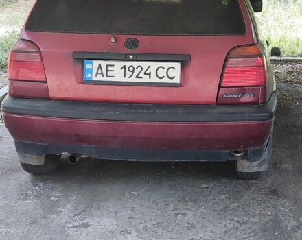 Красный Фольксваген Гольф, объемом двигателя 1.8 л и пробегом 199 тыс. км за 1300 $, фото 1 на Automoto.ua