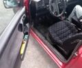 Красный Фольксваген Гольф, объемом двигателя 1.8 л и пробегом 250 тыс. км за 1200 $, фото 2 на Automoto.ua