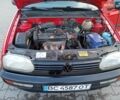 Червоний Фольксваген Гольф, об'ємом двигуна 1.6 л та пробігом 108 тис. км за 2800 $, фото 1 на Automoto.ua