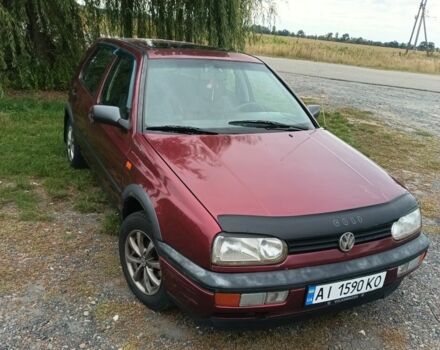 Фольксваген Гольф 1993 у Борисполе на Automoto.ua Червоний Фольксваген Гольф, об'ємом двигуна 1.4 л та пробігом 165 тис. км за 2053 $, фото 2 на Automoto.ua
