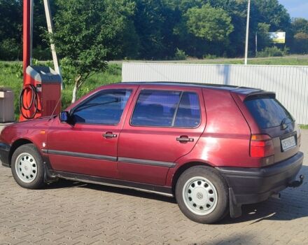 Красный Фольксваген Гольф, объемом двигателя 1.8 л и пробегом 325 тыс. км за 2200 $, фото 3 на Automoto.ua