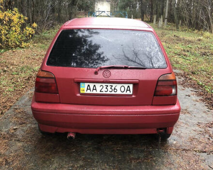 Червоний Фольксваген Гольф, об'ємом двигуна 1.78 л та пробігом 294 тис. км за 1550 $, фото 5 на Automoto.ua