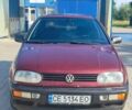 Красный Фольксваген Гольф, объемом двигателя 1.8 л и пробегом 325 тыс. км за 2200 $, фото 1 на Automoto.ua