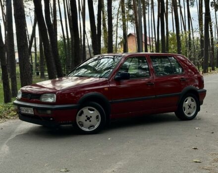 Красный Фольксваген Гольф, объемом двигателя 1.6 л и пробегом 280 тыс. км за 2000 $, фото 2 на Automoto.ua