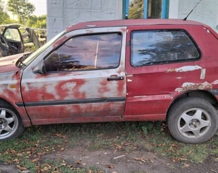 Красный Фольксваген Гольф, объемом двигателя 1.6 л и пробегом 367 тыс. км за 650 $, фото 3 на Automoto.ua