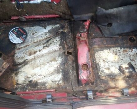 Фольксваген Гольф 1994 у Вышгороде на Automoto.ua Червоний Фольксваген Гольф, об'ємом двигуна 0 л та пробігом 100 тис. км за 642 $, фото 11 на Automoto.ua