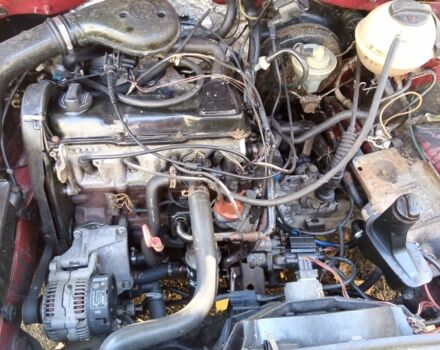 Фольксваген Гольф 1994 у Вышгороде на Automoto.ua Червоний Фольксваген Гольф, об'ємом двигуна 0 л та пробігом 100 тис. км за 642 $, фото 3 на Automoto.ua