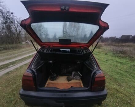 Красный Фольксваген Гольф, объемом двигателя 1.9 л и пробегом 197 тыс. км за 1000 $, фото 6 на Automoto.ua