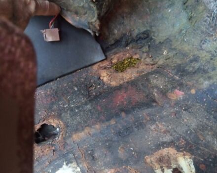 Фольксваген Гольф 1994 у Вышгороде на Automoto.ua Червоний Фольксваген Гольф, об'ємом двигуна 0 л та пробігом 100 тис. км за 642 $, фото 10 на Automoto.ua