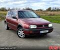 Красный Фольксваген Гольф, объемом двигателя 1.4 л и пробегом 300 тыс. км за 1750 $, фото 1 на Automoto.ua