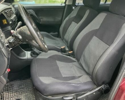 Червоний Фольксваген Гольф, об'ємом двигуна 1.8 л та пробігом 3 тис. км за 1300 $, фото 6 на Automoto.ua